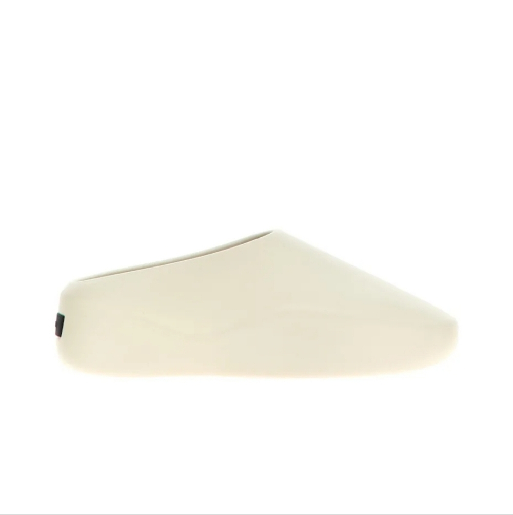 FEAR OF GOD I BNIB EU 44 (US 12) EVA Runner Slippers I off white